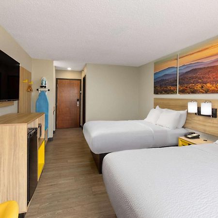 Days Inn By Wyndham Glasgow Luaran gambar